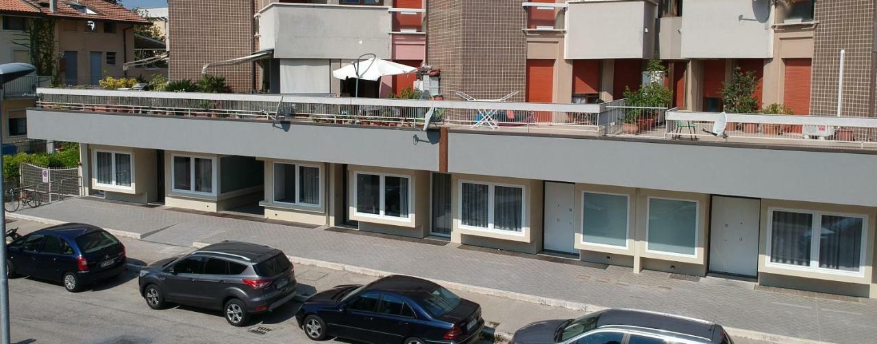רימיני Rivabella Suite Apartments מראה חיצוני תמונה